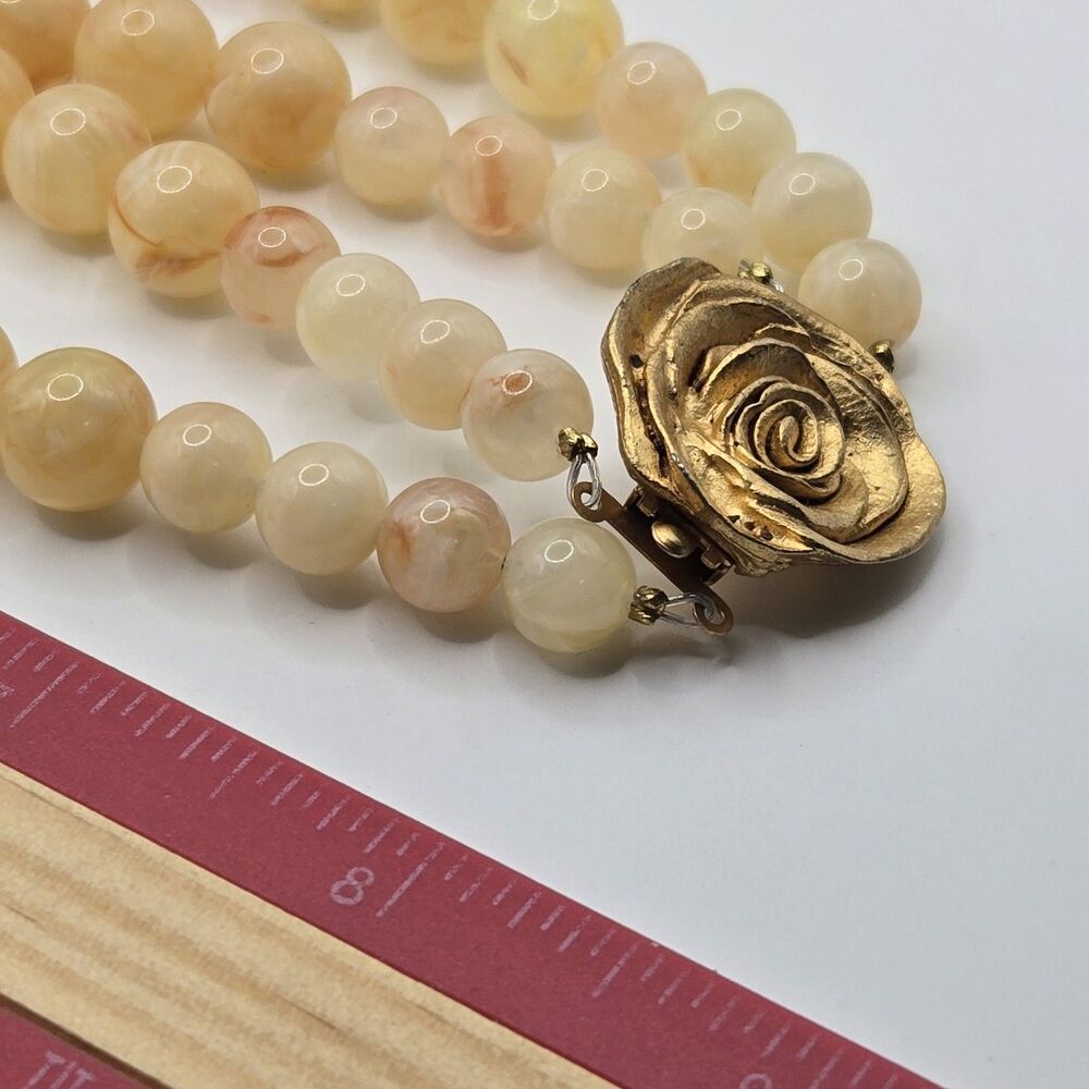 Vintage 2 Strand Choker Necklace Honey Yellow Lucite Beads Gold-Tone Rose Clasp - Picture 10 of 10